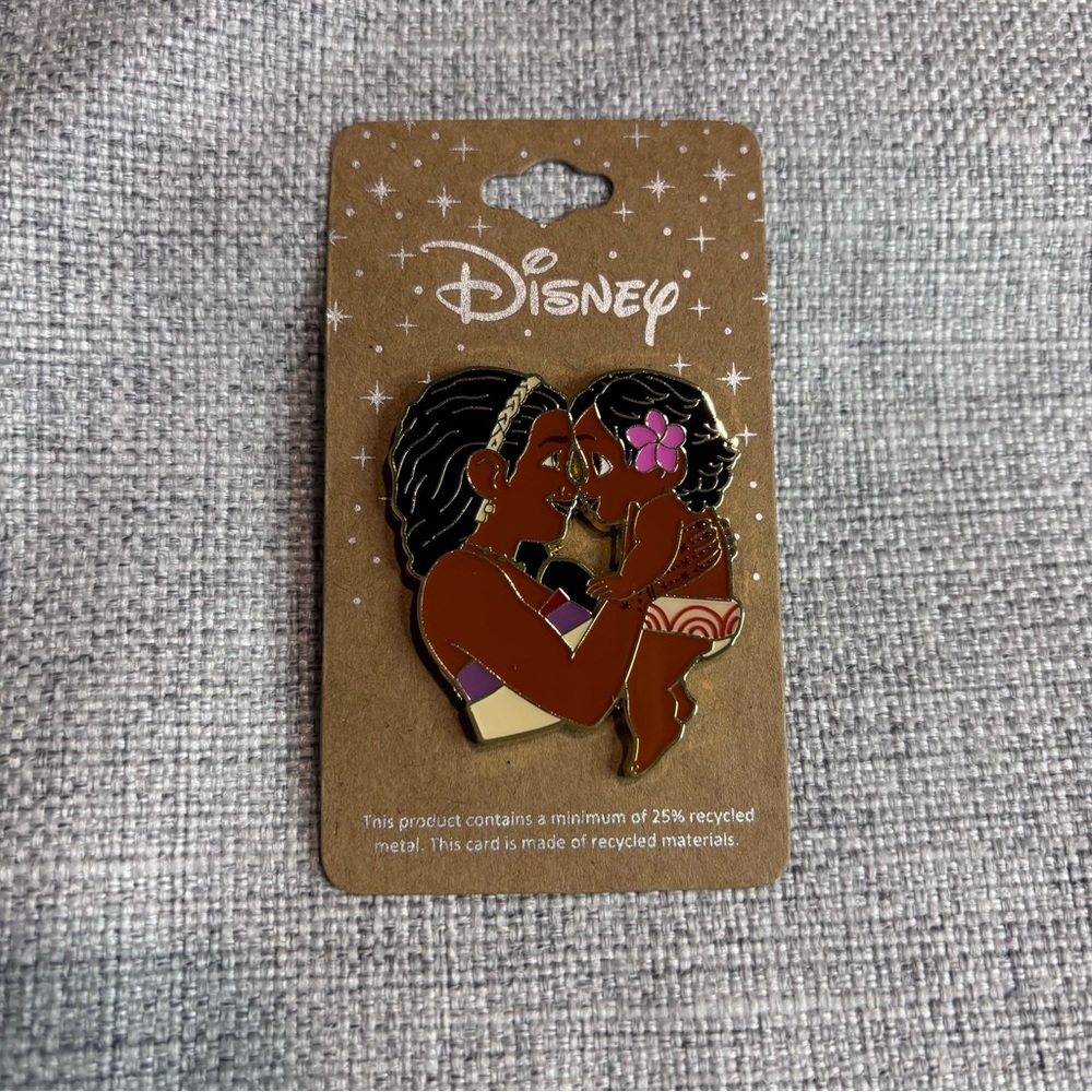 Disney Moana Baby Moana & Mom Enamel Pin
